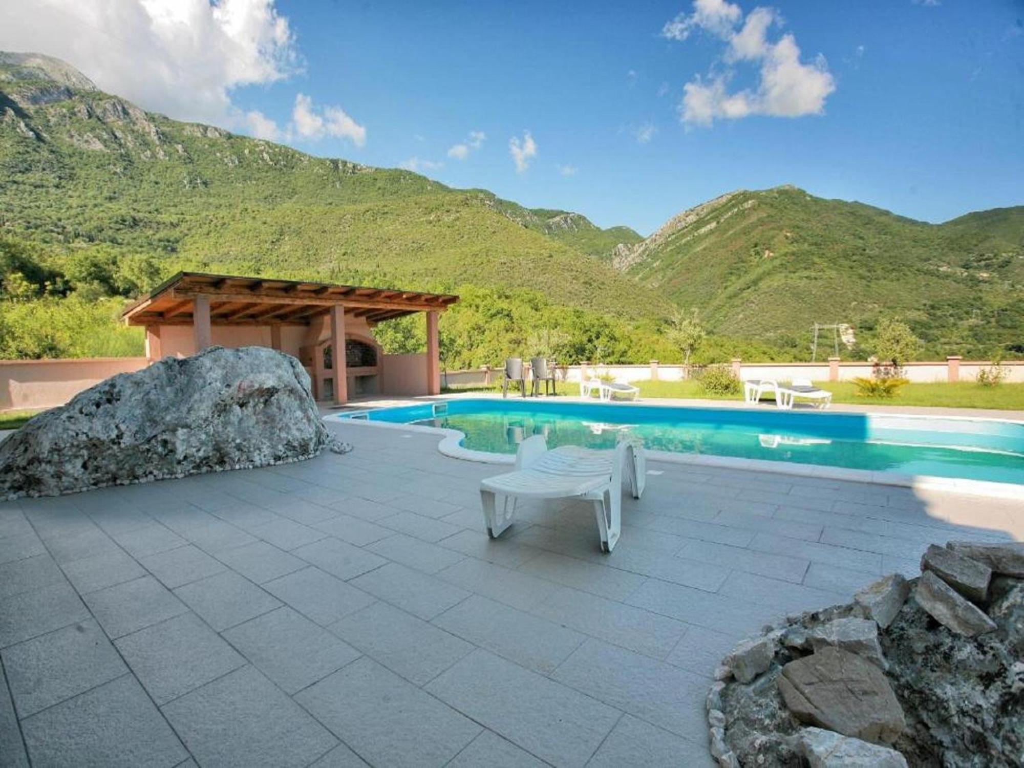 Villa Milena Herceg Novi Bilik gambar