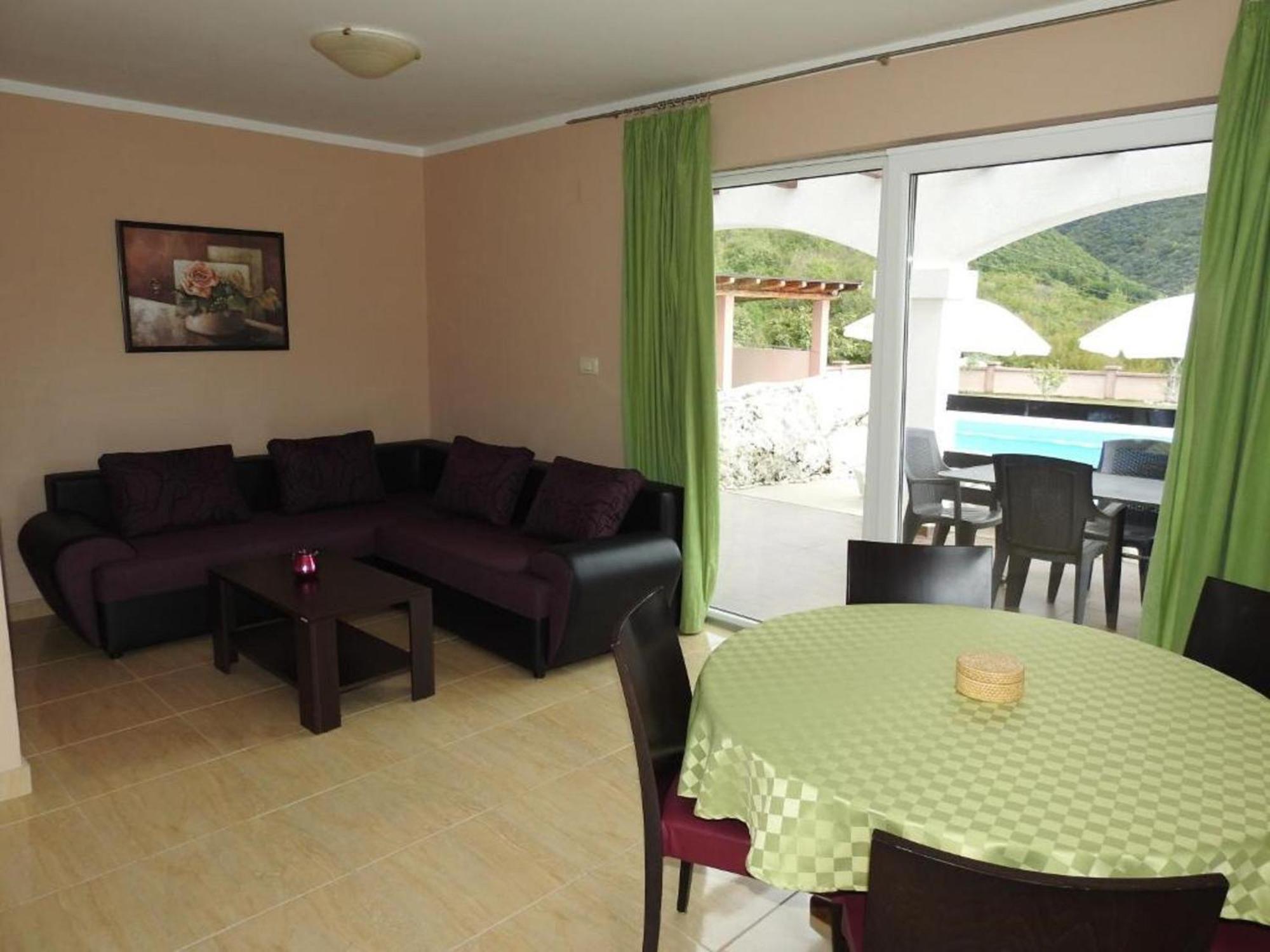 Villa Milena Herceg Novi Bilik gambar
